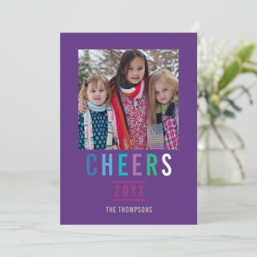 トレンディーハッピーホリデーズファミリーグリーティングフォト カード (スタンド正面)