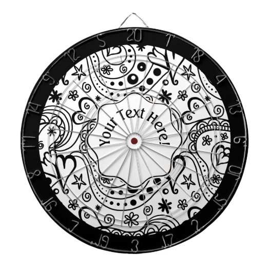 トレンディーパーソナライズされたハートとラブドードルパターン ダーツボード (正面)