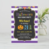 トレンディーパープルハロウィーンベビーファーストバースデーパーティー 招待状 (スタンド正面)