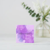 トレンディーパープルメイクアップアーティスト スクエア名刺 (スタンド正面)