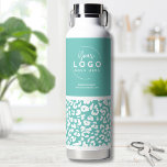 トレンディービジネスロゴ ウォーターボトル<br><div class="desc">おもしろいとトレンディーを使用して、このleopardプリントまたはアニマルプリントパターンのアクセントを使用して、ビジネス、ブランド、またはカスタムデザインをプリセットする。このウォーターボトルをビジネスやブランドロゴでパーソナライズするか、機能させたいデザインを使用してカスタマイズする。背景とフォントの色とタイポグラフィを任意に変更する。トレンディーレオパードアニマルプリントブランドビジネスロゴウォーターボトル</div>