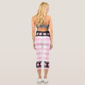 トレンディーピンク市松模様にクホワイト花柄 カプリレギンス (裏面)