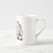 トレンディーファッションモデル ボーンチャイナマグカップ (右)