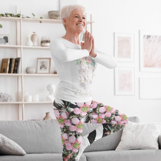 トレンディーフローラピンク白黒パターンモノグラム レギンス