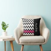 トレンディーブラックとホワイトのシボロンピンク（名前あり） クッション (椅子)