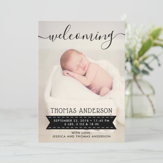 トレンディーブラック&ホワイトの誕生発表 案内状 (スタンド正面)