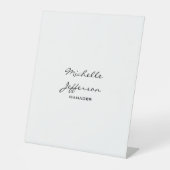 トレンディーブラック&ホワイトのScript Managerの名刺 台座サイン (正面)