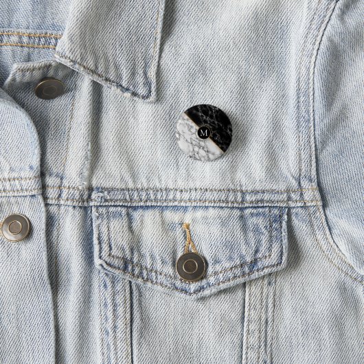 トレンディーブラック&ホワイト大理石 – あなたの手紙を追加 缶バッジ (インサイチュ)