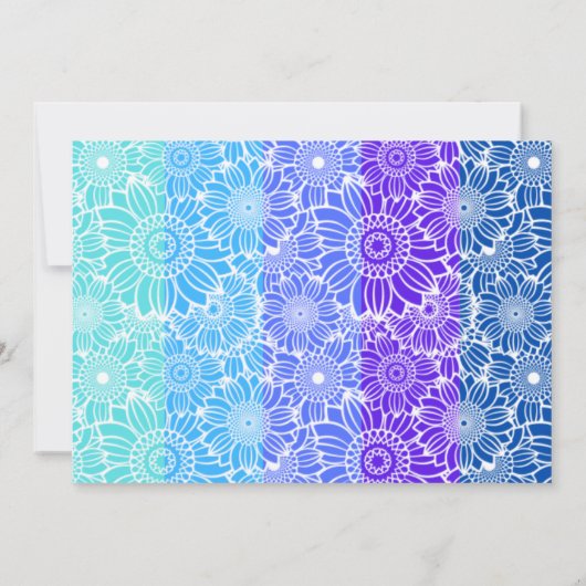 トレンディーブルーストライプフローラフレームフォト誕生日 招待状 (裏面)