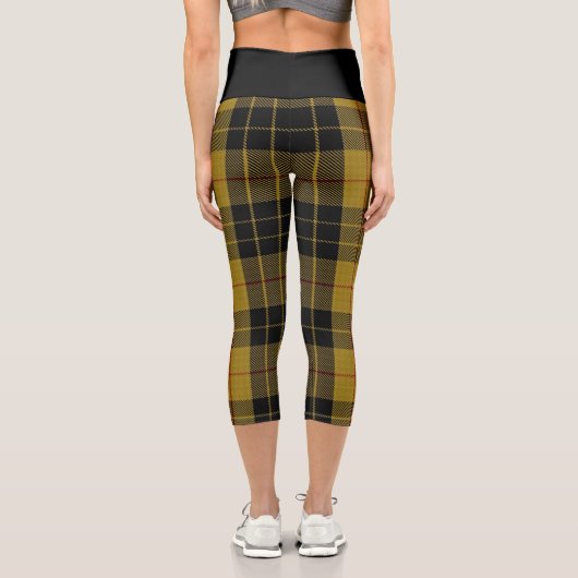 トレンディープレイドイエローブラックタータンチェックカプリスヨガ カプリレギンス (裏面)