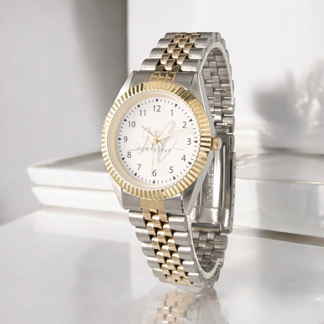 トレンディーベージュスタイリッシュモノグラムイニシャルと名前 腕時計 (クリエイターアップロード済み)