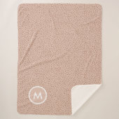 トレンディーベージュモノグラムとテラコッタボホブラウン シェルパブランケット (正面)