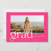 トレンディーホットピンクグラード2025スクリプト写真卒業 案内状 (正面)