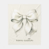 トレンディーホワイトボーパーソナライズされたグ(名前モノグラム) フリースブランケット (正面)