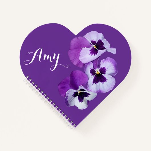トレンディーボホエイミー名パープルパンジーフローラハート ノートブック (正面)