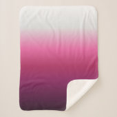 トレンディーマゼンタマルーンmarsala burgundy グラデーション シェルパブランケット (正面)