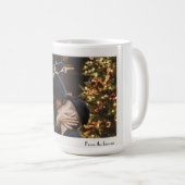 トレンディーモダンクリスマス | ロマンチックなカップルの写真 コーヒーマグカップ (正面右)