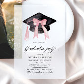 トレンディーモダンピンクボウ卒業キャップ卒業 ベラム紙招待状