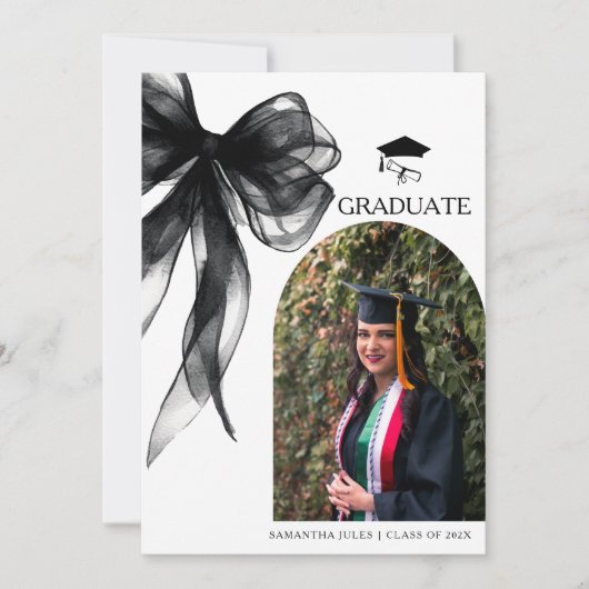 トレンディーモダンブラックボウ卒業写真 案内状 (正面)