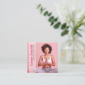 トレンディーモダンヨガ先生ピンク スクエア名刺 (スタンド正面)