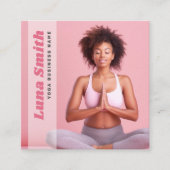 トレンディーモダンヨガ先生ピンク スクエア名刺 (正面)