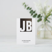 トレンディーユニークセピア白色垂直平文 名刺 (スタンド正面)