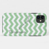 トレンディーライムグリーン山形ジグザグ模様 Case-Mate iPhoneケース (裏面(横))