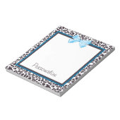 トレンディーレオパード印刷と名前の付いた青いリボン ノートパッド (回転)