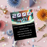 トレンディーレトロ30th birthday 2000sパーティー 招待状<br><div class="desc">2000年みたいにパーティーの準備を！2000年代をテーマにした誕生祝いに参加しよう！」 これらの招待状は過去からの爆風に対するチケットであり、私たちは2000年代の象徴的な時代にあなたを運び戻す。おもしろいと懐かしいデザインを取り入れたレトロなバースデーバッシュに最適な音色。傷ついたジーンズやトラックの帽子を取り除き、2000年代の音楽、ファッション、思い出に満ちたお祝いを準備する時間だ。2000年代のパーティー誕生日招待状を今日注文し、過去の曲にグルーヴする準備をしなさい！</div>