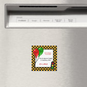 トレンディーレース車のチェッカー車の男の子のシャワー マグネット (インサイチュ (食洗機))