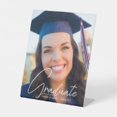 トレンディー卒業写真ホワイトスクリプトパーティー 台座サイン (正面)