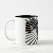 トレンディー大腿ハイブートアート ツートーンマグカップ (左)