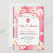 トレンディー水彩牧草地いちご赤ちゃんシャワー 招待状 (正面)