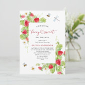 トレンディー水彩牧草地いちご赤ちゃんシャワー 招待状 (スタンド正面)