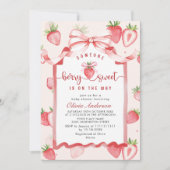 トレンディー水彩牧草地いちご赤ちゃんシャワー 招待状 (正面)