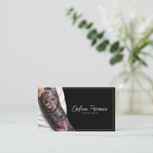 トレンディー白黒の入れ墨の腕タトゥーアーティスト 名刺 (スタンド正面)