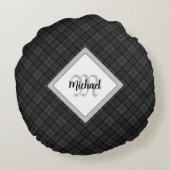 トレンディー白黒タータンチェックパーソナル化モノグラム ラウンドクッション (裏面)