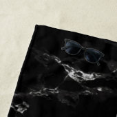 トレンディー白黒マーブルストーン – 白黒 ビーチタオル (インサイチュ)