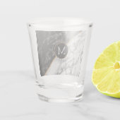 トレンディー白黒大理石石-レターの追加 ショットグラス (裏面)