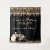 トレンディー金ゴールドブラウンドリップスボールゴーンスート16誕生日 タペストリー (正面)