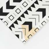 トレンディー金ゴールド三角形トライバルパターン（の模様が）あるゾウ フリースブランケット (角)