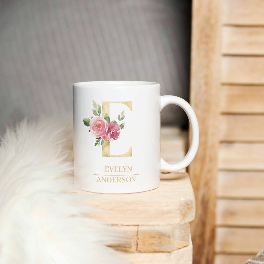 トレンディー金ゴールド水彩フラワーレターE |モノグラム コーヒーマグカップ