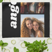 トレンディー3 Chunky Nameの写真 – 黒 キッチンタオル (折り畳み)