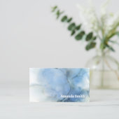 トレンディーQRコードクール抽象芸術パステルブルー 名刺 (スタンド正面)