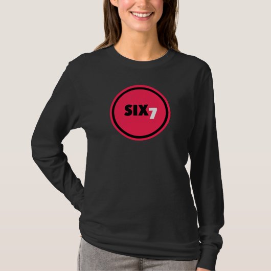 トレンドの数字67 プリント デザイン Tシャツ (正面)