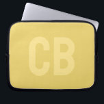 トレンドカラーソフトイエローラップトップスリーブ ラップトップスリーブ<br><div class="desc">トレンディー春の色の紹介：ソフトイエロー。ミニマモダンリストのスタイリッシュラップトップスリーブでカスタマイズ可能なモノグラムとフォント。カラーシンプルのデザインとクリーンな無地のクラシックは時代を超越した魅力。当社の春トレンドカラーを同じ色でより多くの製品を探索するか、お客様の個人のスタイルに合スタイリッシュわせて他の色合いを発見する。</div>