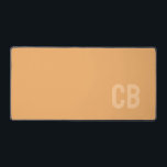 トレンドカラーソフトオレンジのモノグラムデスクマット デスクマット<br><div class="desc">トレンディー春カラーの紹介:ソフトオレンジ。ミニマモダンリスタイリッシュフォントでカスタマイズ可能なモノグラムを備えたデスクマット。カラーシンプルのデザインとクリーンな無地のクラシックは時代を超越した魅力。当社の春トレンドカラーを同じ色でより多くの製品を探索するか、お客様の個人のスタイルに合スタイリッシュわせて他の色合いを発見する。</div>