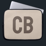 トレンドカラーソフトトープラップトップスリーブ ラップトップスリーブ<br><div class="desc">トレンディー春の色を紹介：ソフトトープ。そしてモダンスタイリッシュラップトップスリーブはカスタマイズ可能なモノグラムとクラシック茶色のミニマルフォント。カラーシンプルのデザインとクリーンな無地のクラシックは時代を超越した魅力。当社の春トレンドカラーを同じ色でより多くの製品を探索するか、お客様の個人のスタイルに合スタイリッシュわせて他の色合いを発見する。</div>