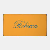 トレンドカラーテクブルーとダリアオレンジ デスクマット (正面)