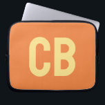 トレンドカラーフレッシュタンジェリンラップトップスリーブ ラップトップスリーブ<br><div class="desc">トレンディー春の色を紹介：フレッシュタンジェリン。ミニマモダンリスト軽い黄色のフォントでカスタマイズ可能なモノグラムとラップトップスリーブ。カラーシンプルのデザインとクリーンな無地のクラシックは時代を超越した魅力。当社の春トレンドカラーを同じ色でより多くの製品を探索するか、お客様の個人のスタイルに合スタイリッシュわせて他の色合いを発見する。</div>